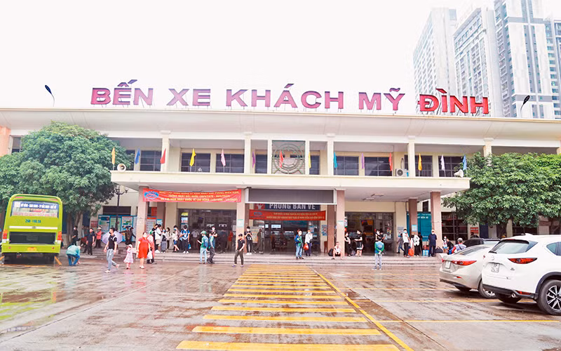 Theo quy hoạch, bến xe khách Mỹ Ðình sẽ được di dời và nhường đất cho các công trình giao thông đô thị.