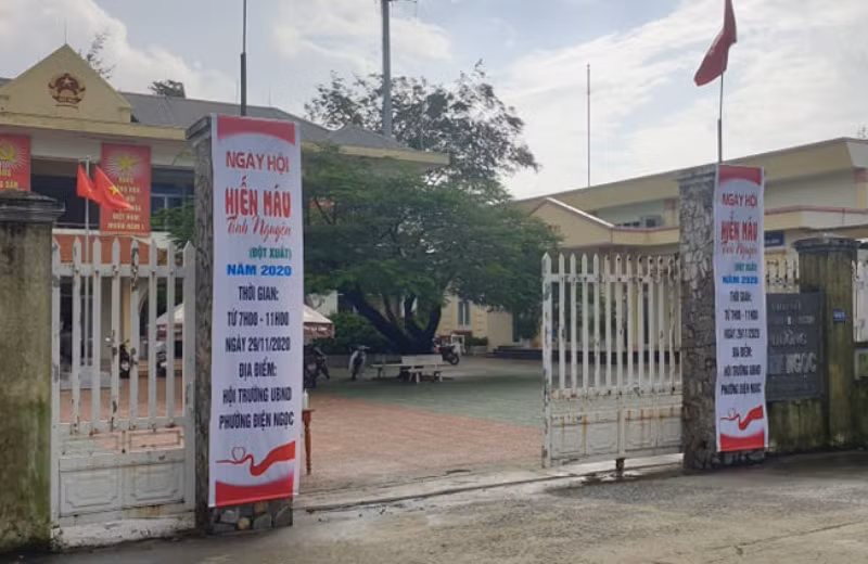 Trụ sở UBND phường Điện Ngọc. 