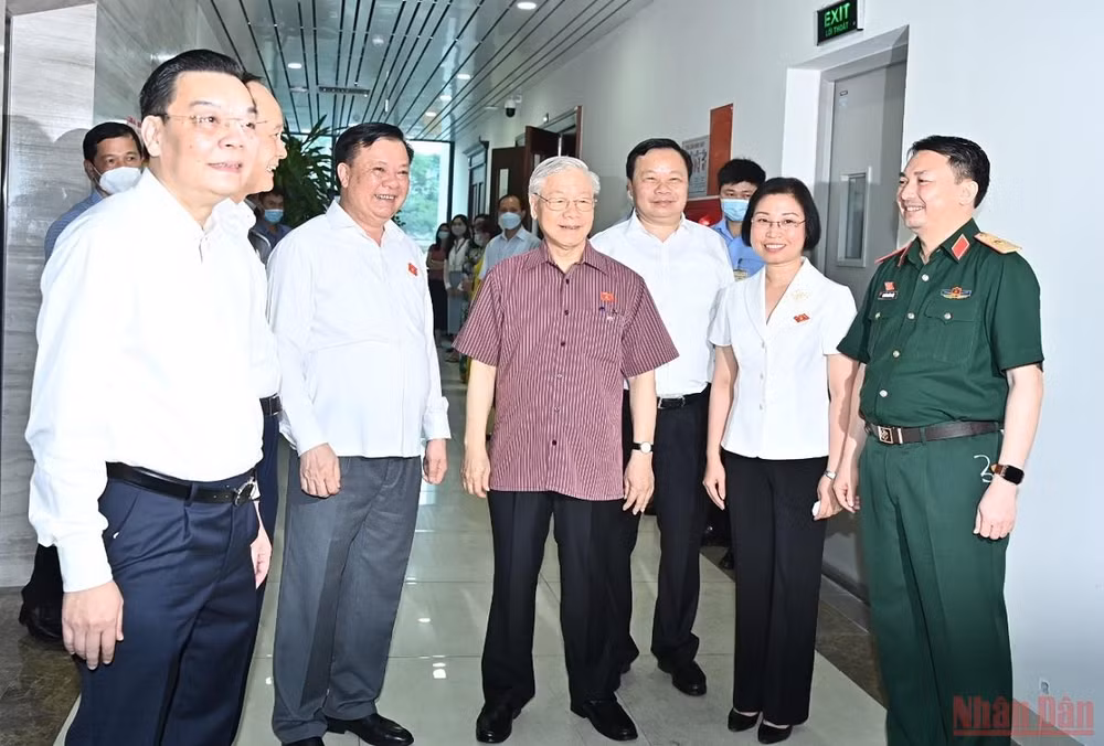 Hình ảnh Tổng Bí thư Nguyễn Phú Trọng tiếp xúc cử tri Thành phố Hà Nội -0