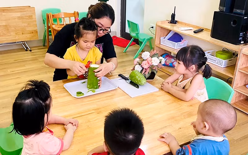 Một lớp học tại điểm trường mầm non tư thục Galaxy Ngân Hà, quận Hoàng Mai, Hà Nội. (Ảnh ĐĂNG KHOA)