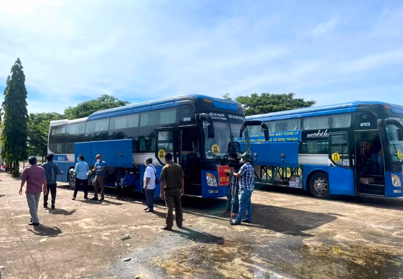 Bình Thuận đưa đồng bào dân tộc H’Mông về quê Nghệ An -0