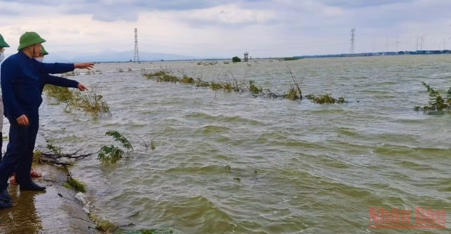 Ban Chỉ đạo quốc gia về phòng, chống thiên tai kiểm tra công tác khắc phục hậu quả mưa lũ tại Quảng Bình -0