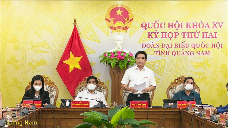 Đại biểu Lê Văn Dũng (Quảng Nam) phát biểu ý kiến tại phiên thảo luận trực tuyến. (Ảnh: quochoi.vn) Cần phải có quy định hạn chế hưởng bảo hiểm xã hội một lần -0