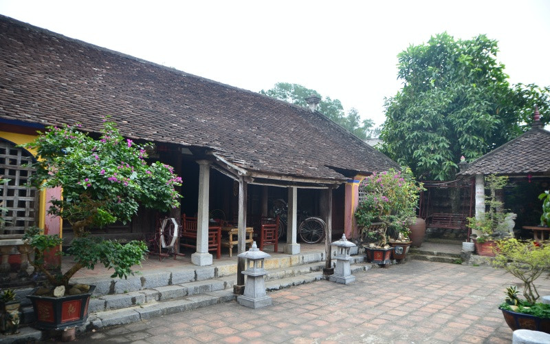 Làng cổ Đông Sơn, nằm bên bờ sông Mã.
