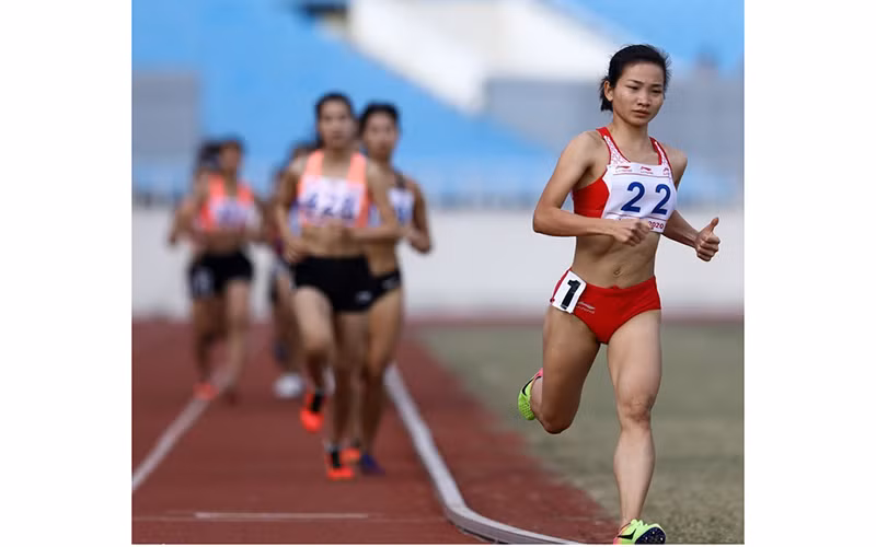 VĐV Nguyễn Thị Oanh (22) giành bốn HCV cá nhân, phá kỷ lục quốc gia.