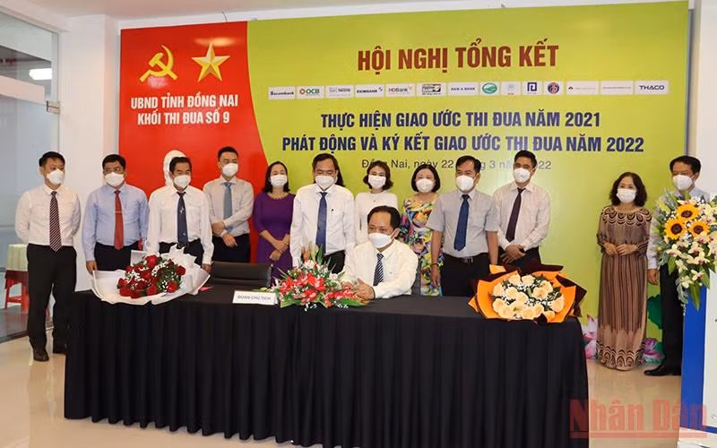 Các đơn vị Khối thi đua số 9 Đồng Nai ký kết giao ước thi đua năm 2022.