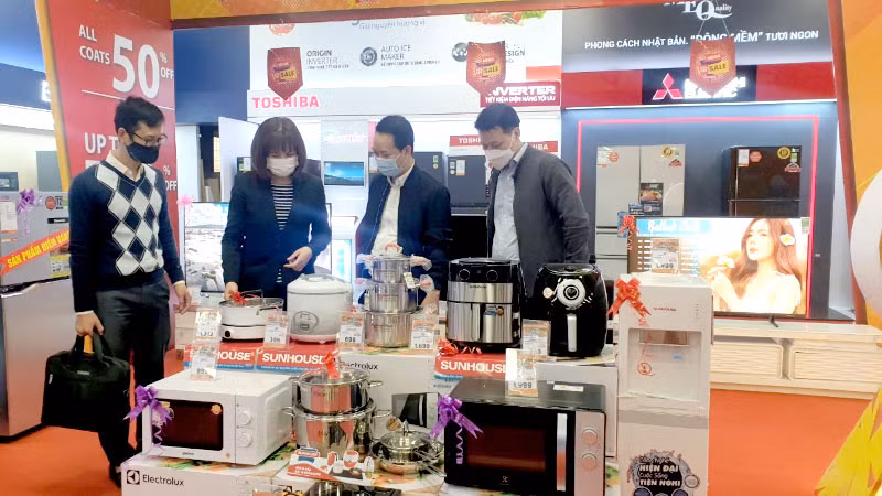 Các sản phẩm điện tử giảm giá sâu tại siêu thị điện máy Pico Nguyễn Trãi.