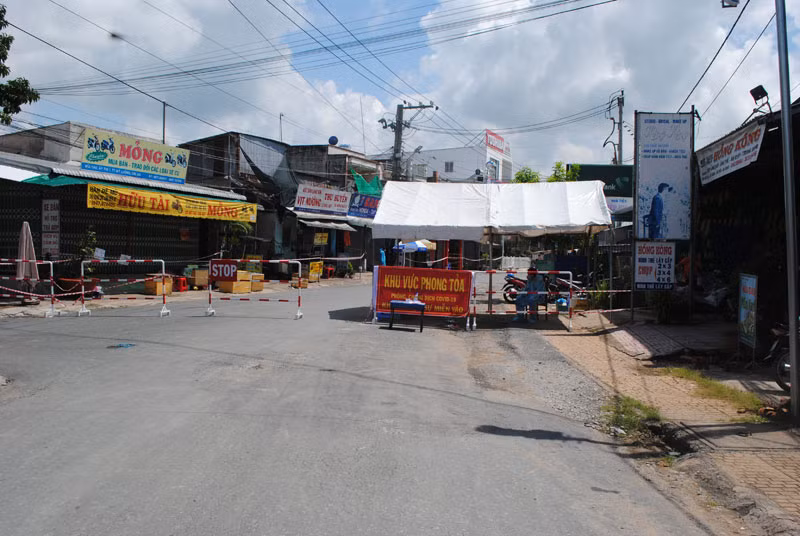 Khu vực phong tỏa ở thị trấn Mỹ Luông.