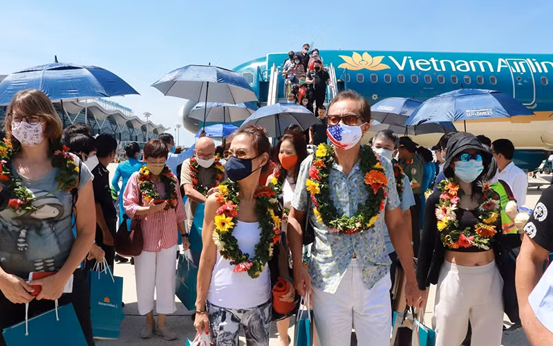 Việc mở cửa hoàn toàn du lịch từ ngày 15/3/2022 là dấu mốc hết sức quan trọng đối với ngành du lịch Việt Nam. (Ảnh minh họa)