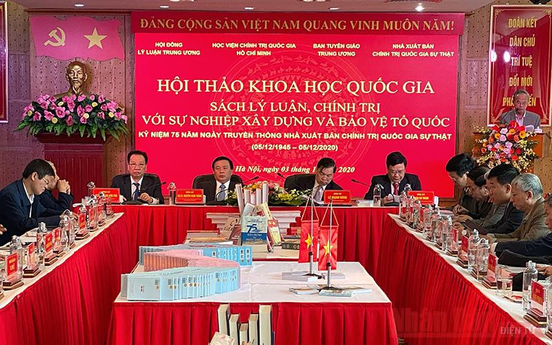 Quang cảnh hội thảo. Nâng cao chất lượng và hiệu quả hoạt động công tác xuất bản, phát hành sách lý luận, chính trị trong tình hình mới -0