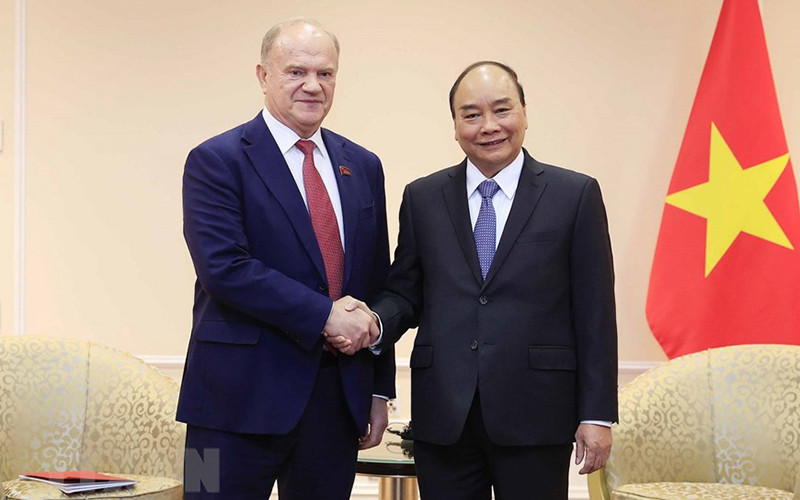 Chủ tịch nước Nguyễn Xuân Phúc tiếp Chủ tịch Đảng Cộng sản Liên bang Nga Gennady Ziuganov. Ảnh: TTXVN