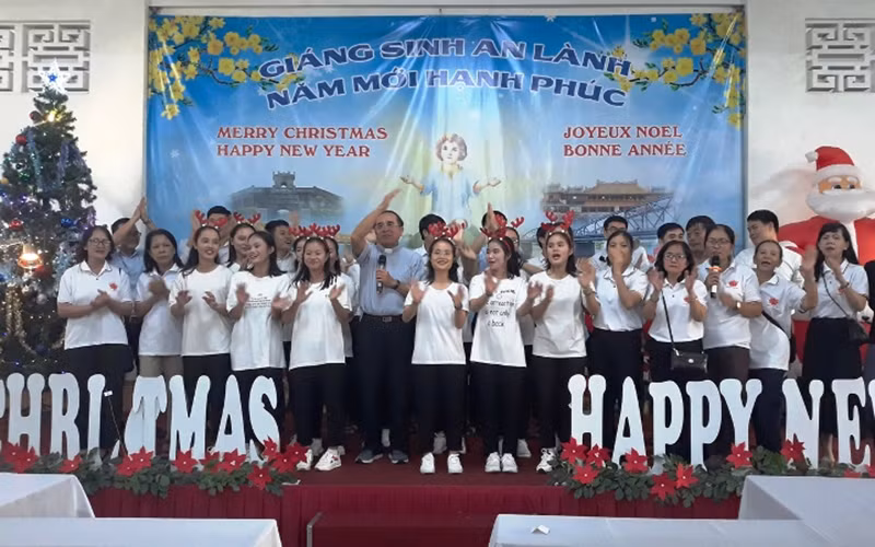 Giáng sinh hướng đến người nghèo, hoàn cảnh neo đơn -0