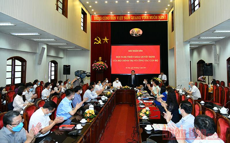 Quang cảnh hội nghị. Trao Quyết định bổ nhiệm Tổng Biên tập Báo Nhân Dân -0