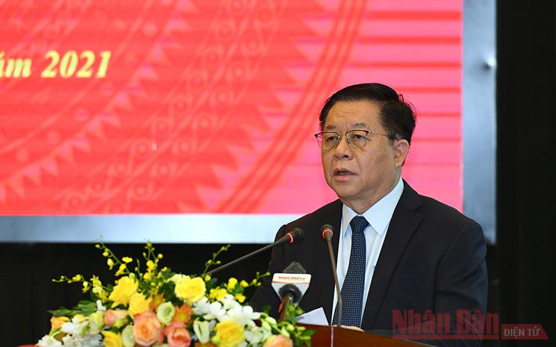 Đồng chí Nguyễn Trọng Nghĩa, Bí thư Trung ương Đảng, Trưởng ban Tuyên giáo Trung ương phát biểu tại hội nghị. Trao Quyết định bổ nhiệm Tổng Biên tập Báo Nhân Dân -0