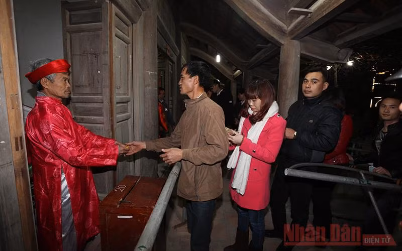 Đền Trần Thương - Điểm đến du lịch văn hóa tâm linh -0