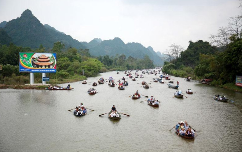 Từ ngày 16/2, du khách sẽ được trẩy hội chùa Hương.