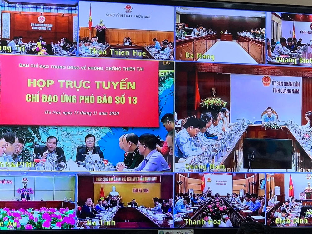 Các điểm cầu họp trực tuyến ứng phó bão số 13. Bão số 13 đổ bộ vào đất liền vẫn giật cấp 11, cần khẩn cấp sơ tán dân -0