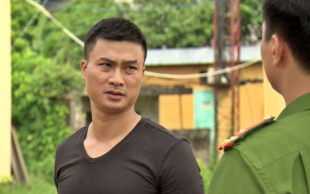 Duy Hưng trong vai Hiếu. Doãn Quốc Đam và Duy Hưng trở lại ở “Phố trong làng” -0
