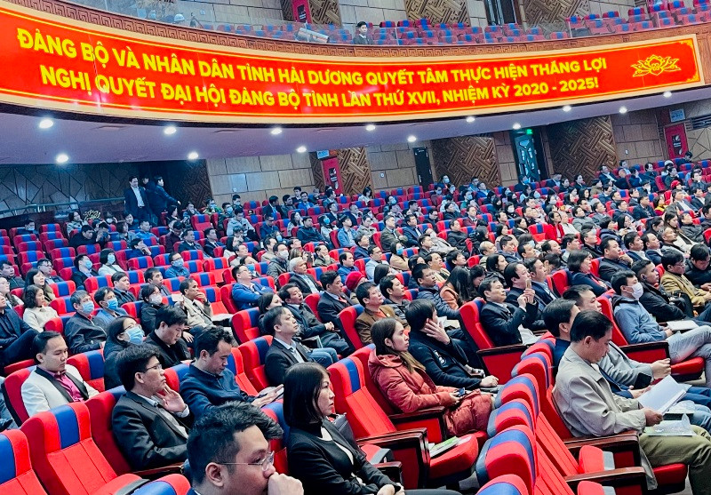 Các đại biểu dự Hội nghị. Hải Dương chuyển đổi số để bứt phá -0
