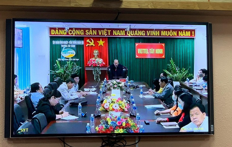 Đại diện Sở Y tế Tây Ninh báo cáo tại hội nghị. Virus SARS-CoV-2 biến thể, Việt Nam phải