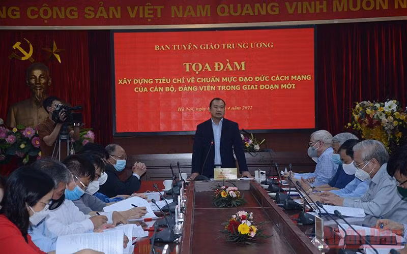 Quang cảnh buổi tọa đàm.