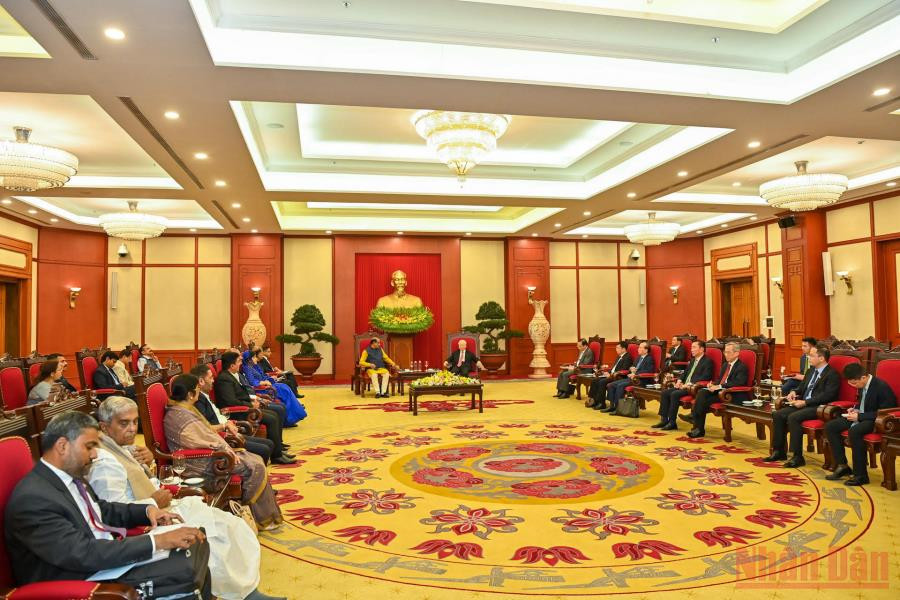 Quang cảnh buổi tiếp. Tổng Bí thư Nguyễn Phú Trọng tiếp Chủ tịch Hạ viện Cộng hoà Ấn Độ Om Birla -0
