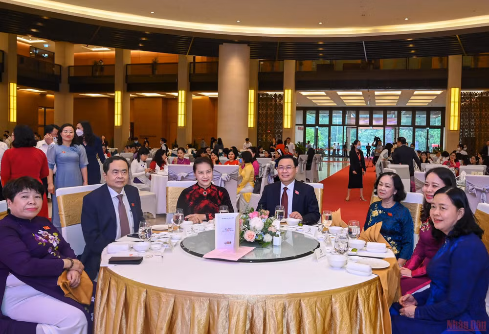 Nữ đại biểu Quốc hội đóng góp quan trọng nâng cao chất lượng, hiệu quả hoạt động của Quốc hội -0