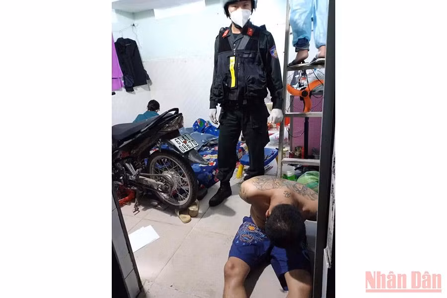 Đối tượng Huỳnh Thế Vũ bị tạm giữ.