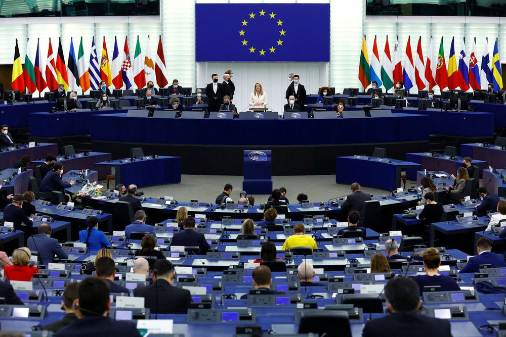 Tân Chủ tịch Roberta Metsola có bài phát biểu trong phiên họp toàn thể của EP tại Strasbourg, Pháp. (Ảnh: REUTERS) Nghị viện châu Âu có nữ Chủ tịch mới -0