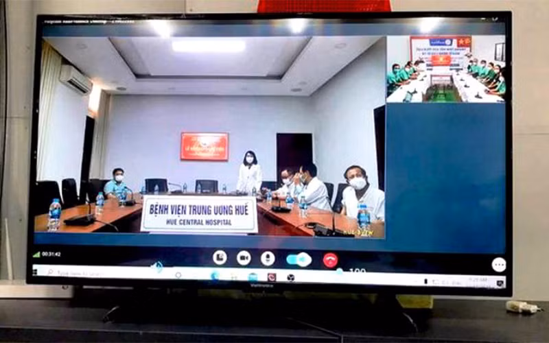 Lễ kết nạp Đảng nơi tuyến đầu chống dịch -0