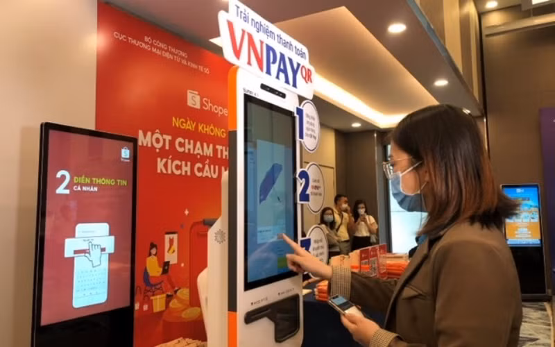 Hà Nội kích hoạt “Ngày không dùng tiền mặt năm 2021” -0