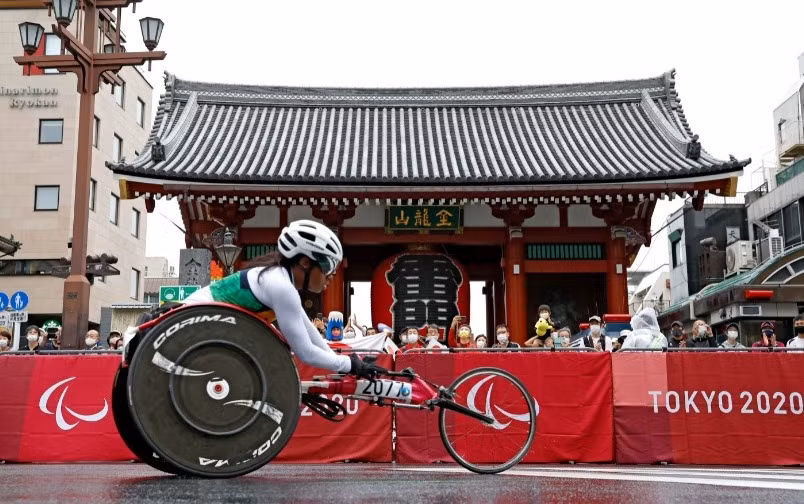 Trong ngày thi đấu cuối cùng, có 15 bộ huy chương được trao, chủ yếu ở môn điền kinh và cầu lông. (Ảnh: olympics.com)