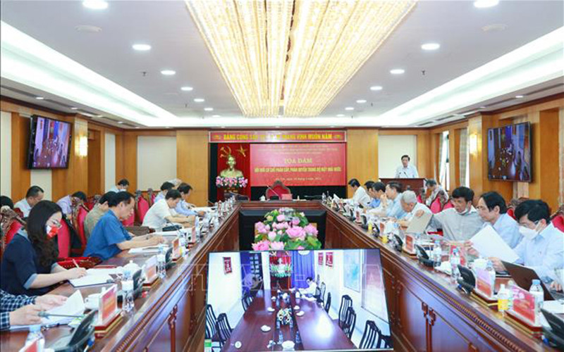 Đồng chí Phan Đình Trạc chủ trì tọa đàm “Đổi mới cơ chế phân cấp, phân quyền trong bộ máy nhà nước” Hoạt động của lãnh đạo Đảng, Nhà nước -0