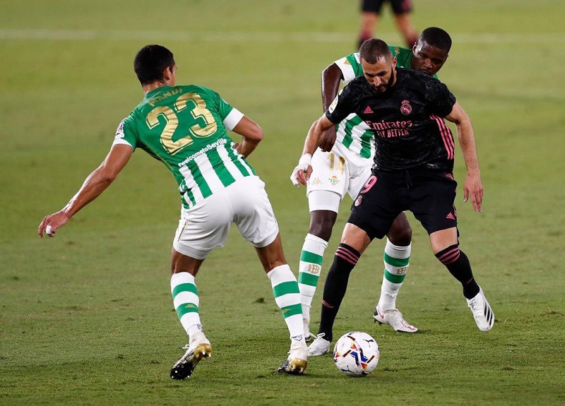 Betis đã gây ra rất nhiều khó khăn cho Real trong chuyến làm khách trên sân Benito Villamarin. (Ảnh: Real Madrid) Nhờ VAR giúp sức, Real vất vả giành chiến thắng đầu tay -0