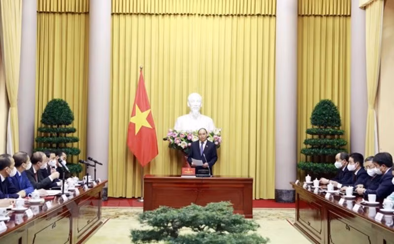 Chủ tịch nước Nguyễn Xuân Phúc phát biểu tại lễ trao quyết định bổ nhiệm. (Ảnh: Thống Nhất/TTXVN)