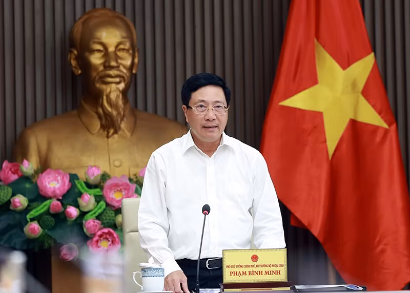 Phó Thủ tướng, Bộ trưởng Ngoại giao Phạm Bình Minh phát biểu tại cuộc họp.