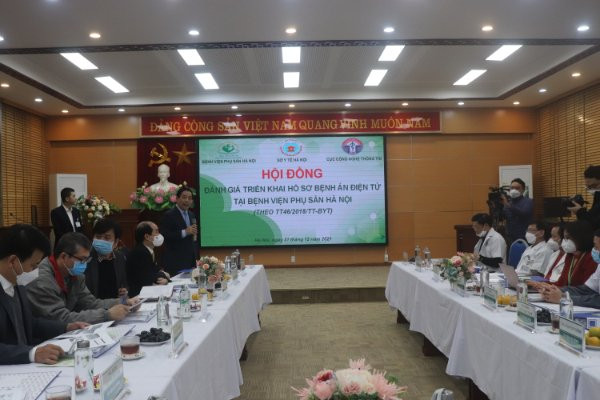 PGS,TS Lương Ngọc Khuê, Cục trưởng Cục Quản lý khám chữa bệnh phát biểu. Triển khai hồ sơ bệnh án điện tử, loại bỏ bệnh án giấy -0