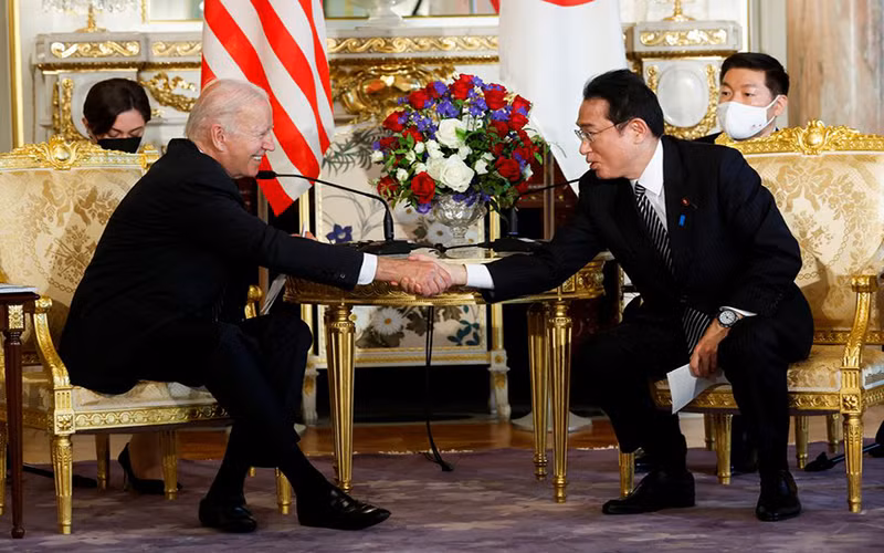 Thủ tướng Nhật Bản Kishida Fumio và Tổng thống Mỹ Joe Biden tại Tokyo, ngày 23/5. (Ảnh: Reuters)