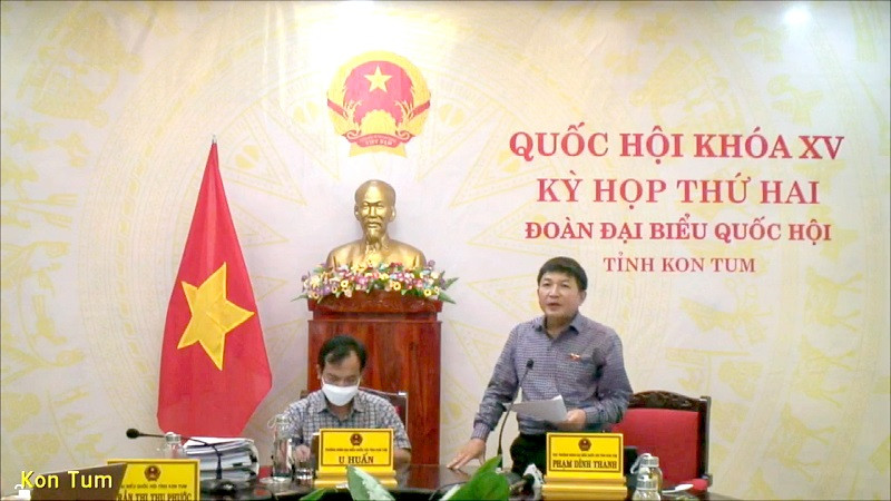 Đại biểu Phạm Đình Thanh phát biểu từ điểm cầu Kon Tum. (Ảnh: quochoi.vn) Đẩy mạnh thực hiện chính sách bảo hiểm y tế, tiến tới bảo hiểm y tế toàn dân -0