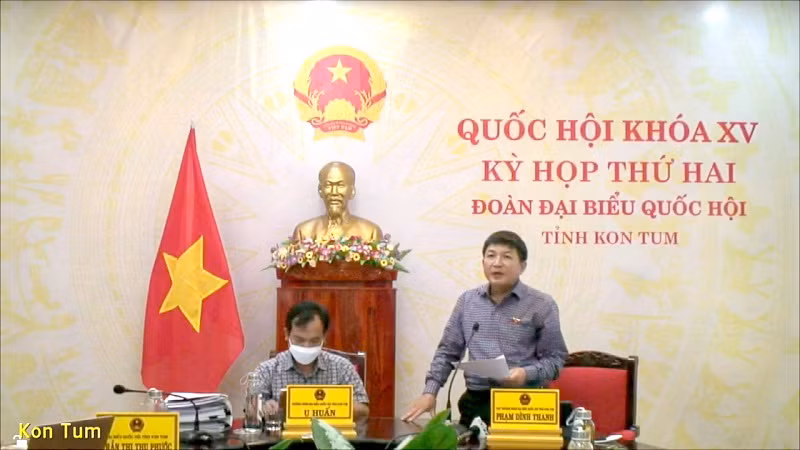 Đẩy mạnh thực hiện chính sách bảo hiểm y tế, tiến tới bảo hiểm y tế toàn dân -0