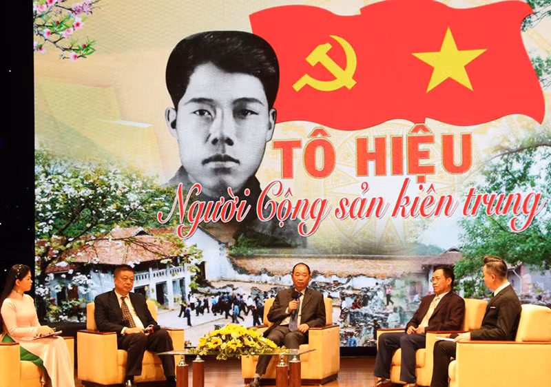 Nhiều hoạt động kỷ niệm 110 năm Ngày sinh đồng chí Tô Hiệu -0