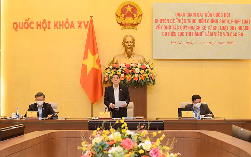 Phó Chủ tịch Quốc hội Nguyễn Đức Hải kết luận nội dung buổi làm việc. (Ảnh: quochoi.vn)