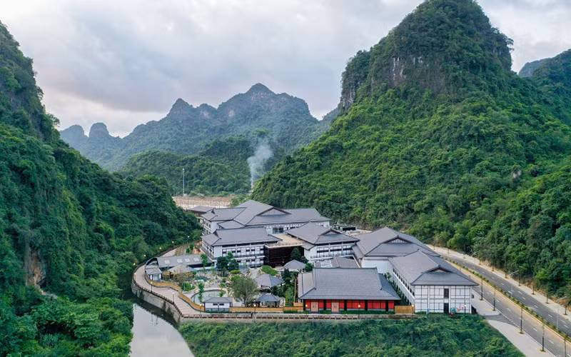 Du lịch Việt Nam: lách “khe cửa hẹp” để “chuyển mình” mạnh mẽ -0