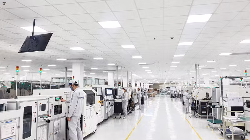 Dây chuyền sản xuất thiết bị chiếu sáng của Tập đoàn Phenikaa.