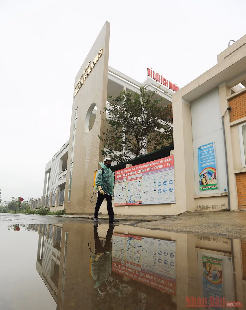 Trường tiểu học Xuân Phương sẵn sàng đón học sinh trở lại trường -0
