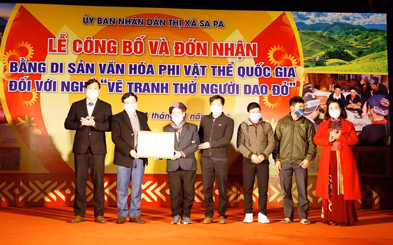 Khu du lịch quốc gia Sa Pa đón du khách nước ngoài “xông đất” năm mới 2022 -0