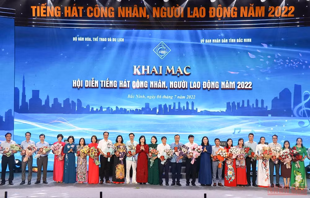 Khai mạc Hội diễn “Tiếng hát công nhân, người lao động năm 2022” -0