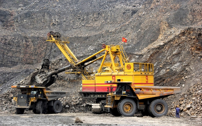 Do chủ động thiết bị xe máy, cho nên ngay trong những ngày đầu Xuân của năm Nhâm Dần, Công ty CP than Cao Sơn đã khai thác được hơn 28 nghìn tấn than. Khí thế và quyết tâm của ngành than -0