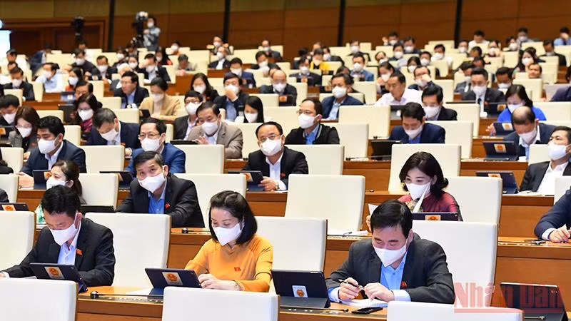 Huy động mọi nguồn lực đầu tư phát triển điện, bảo đảm cân đối cung cầu -0