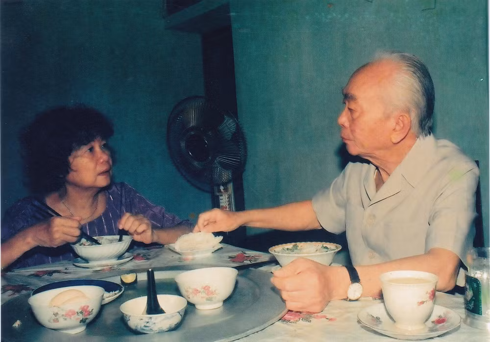 Triển lãm thơ diễn ca lịch sử “Theo dấu chân Đại tướng” nhân kỷ niệm 110 năm ngày sinh Đại tướng Võ Nguyên Giáp -4